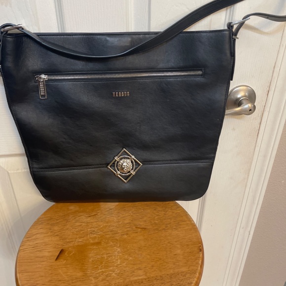 Hand Bag - Picture 3 of 4